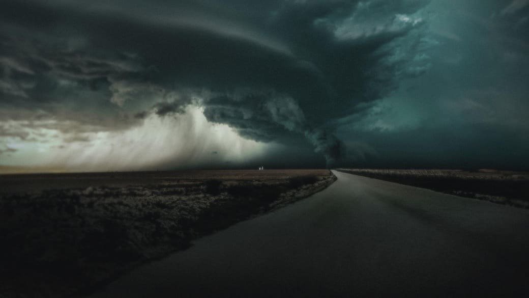 รีวิวสารคดี The Twister: Caught in the Storm (2025) การเผชิญหน้ากับพายุในสารคดีสุดเข้มข้น