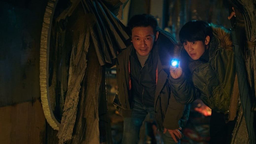 รีวิวหนัง Veteran 2 (2024) การกลับมาของตำรวจสายฮาที่คราวนี้ต้องเจอกับความมืดที่โหดกว่าทุกครั้ง
