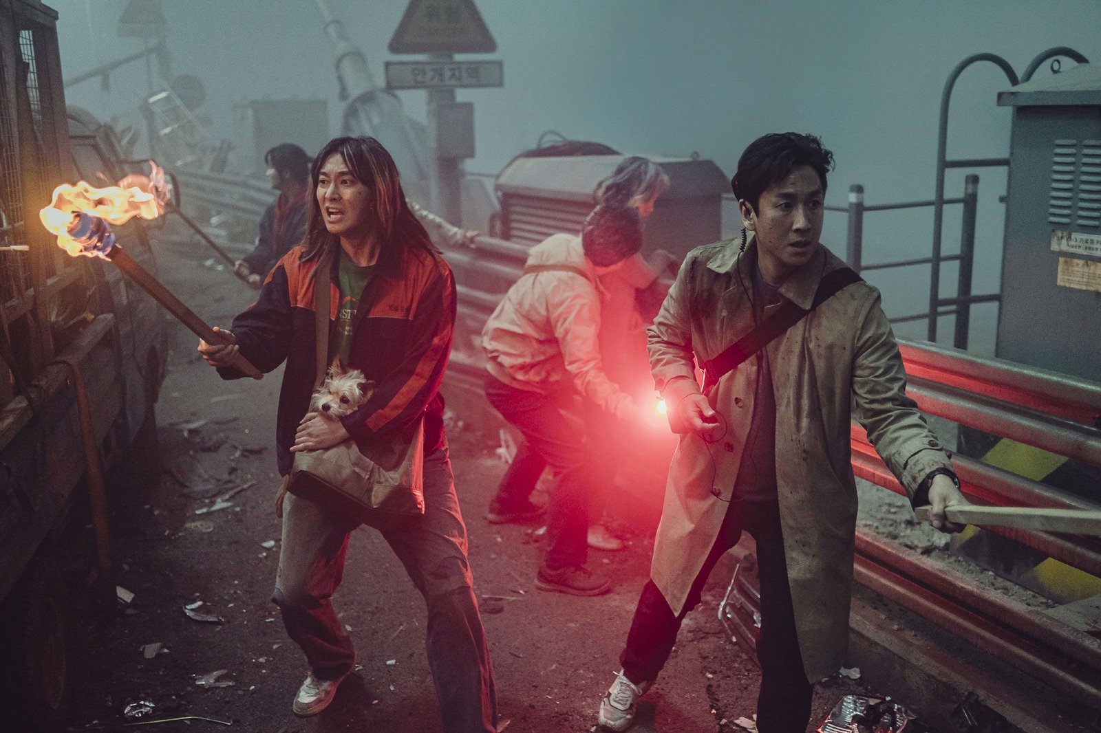 รีวิวหนัง Project Silence (2023) ฝูงเขี้ยวคลั่งจากขุมนรก กับภารกิจหนีตายท่ามกลางหมอกหนา