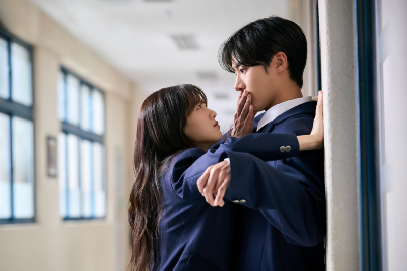 รีวิวซีรีส์ Head Over Heels (2025) ซีรีส์โรแมนติกแฟนตาซี | นำแสดงโดย โช อี-ฮย็อน และ ชู ย็อง-อู